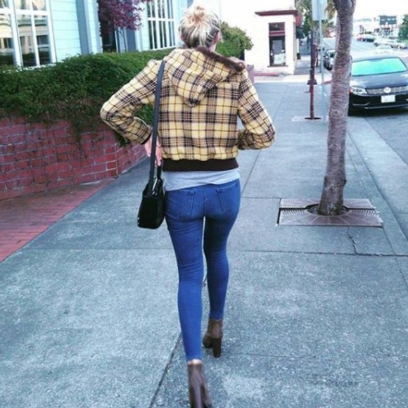 Forever 21 Jackets & Blazers - Forever 21 Yellow Plaid Fur Jacket S